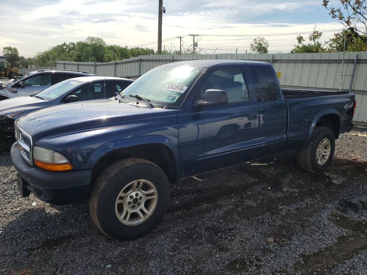 Salvage Dodge Dakota Image