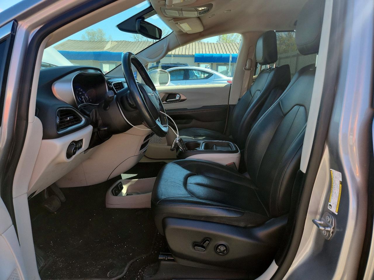 Chrysler Pacifica Touring L