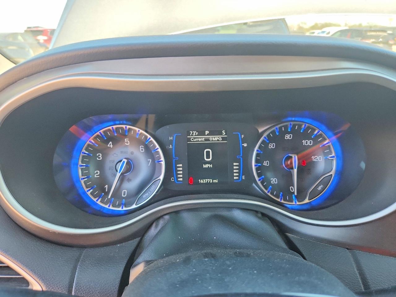 Chrysler Pacifica Touring L