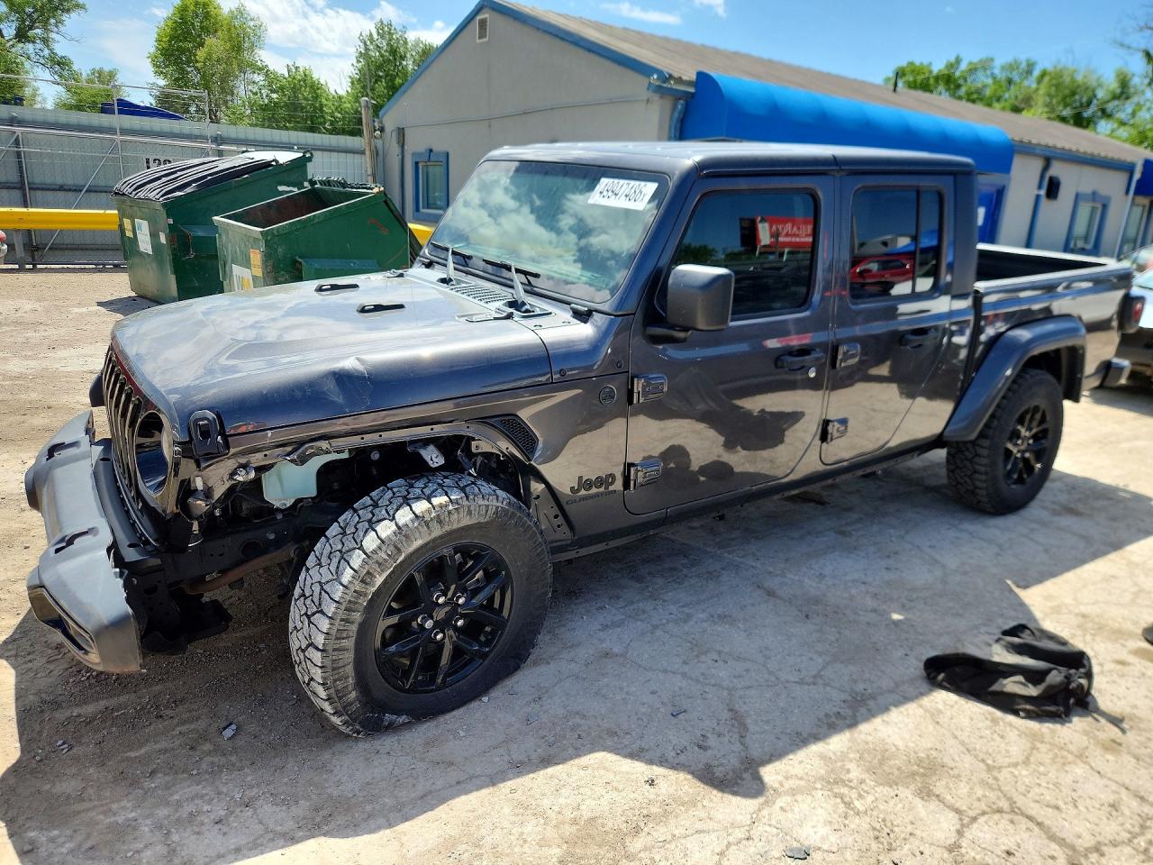 Salvage Jeep Gladiator Image