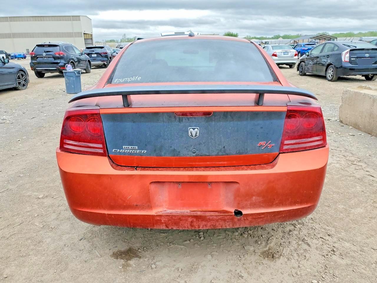 Dodge Charger R