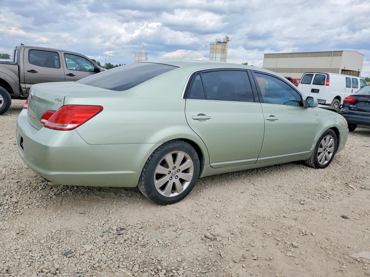 Toyota Avalon Xls