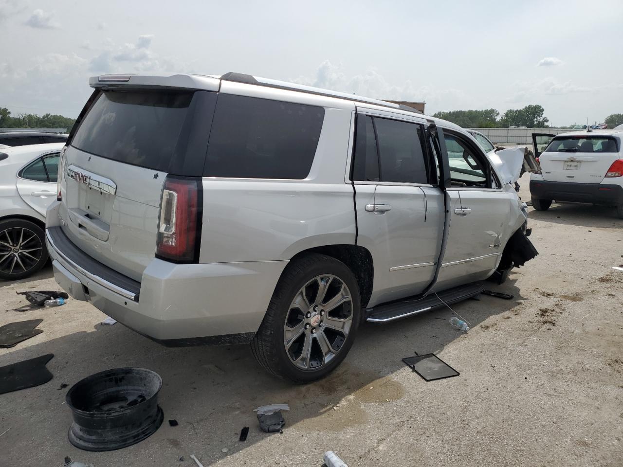 GMC Yukon Denali