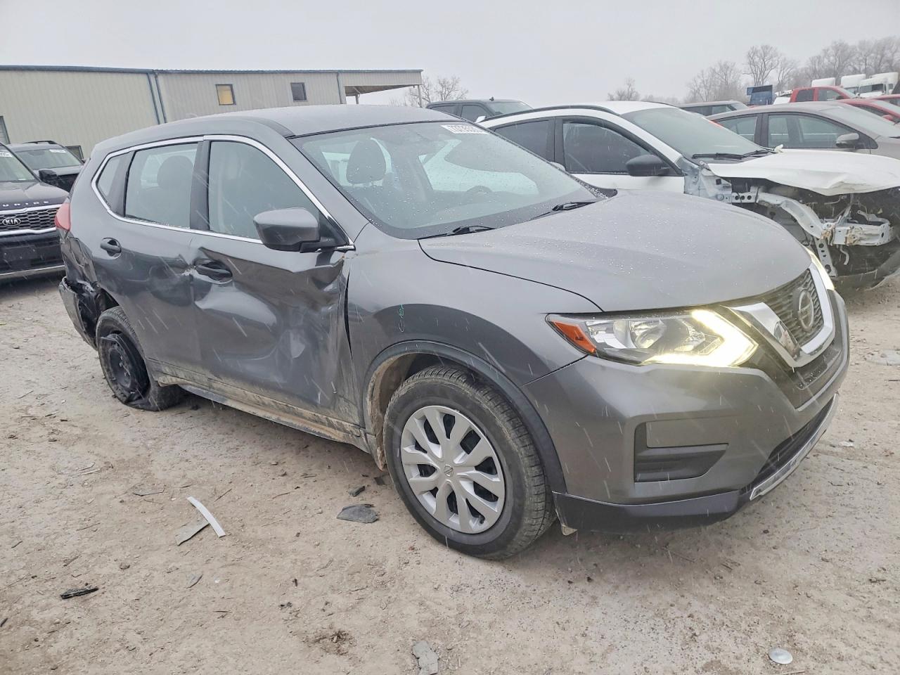 Nissan Rogue S