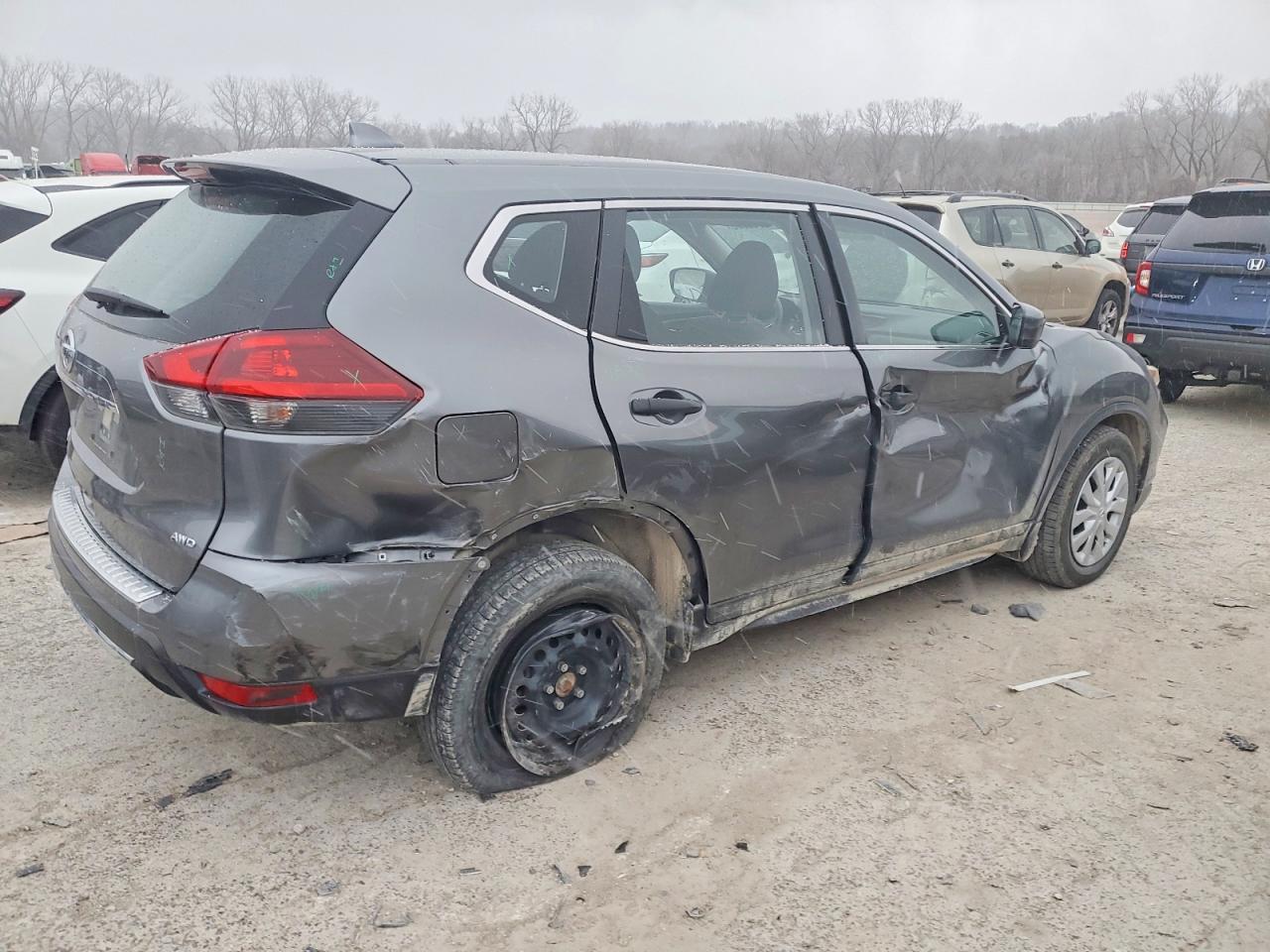 Nissan Rogue S