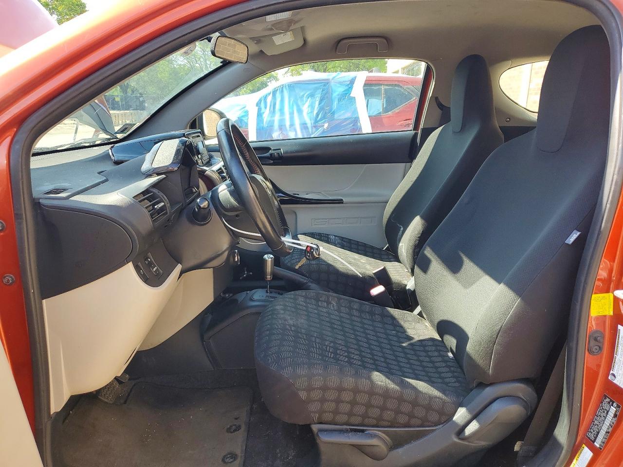 Scion iQ Base