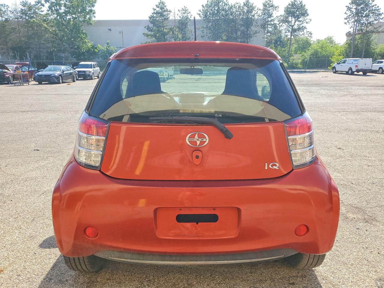 Scion iQ Base