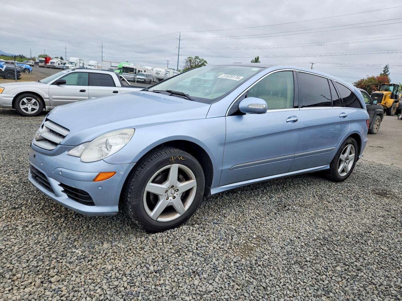 Salvage Mercedes-Benz R-Class Image