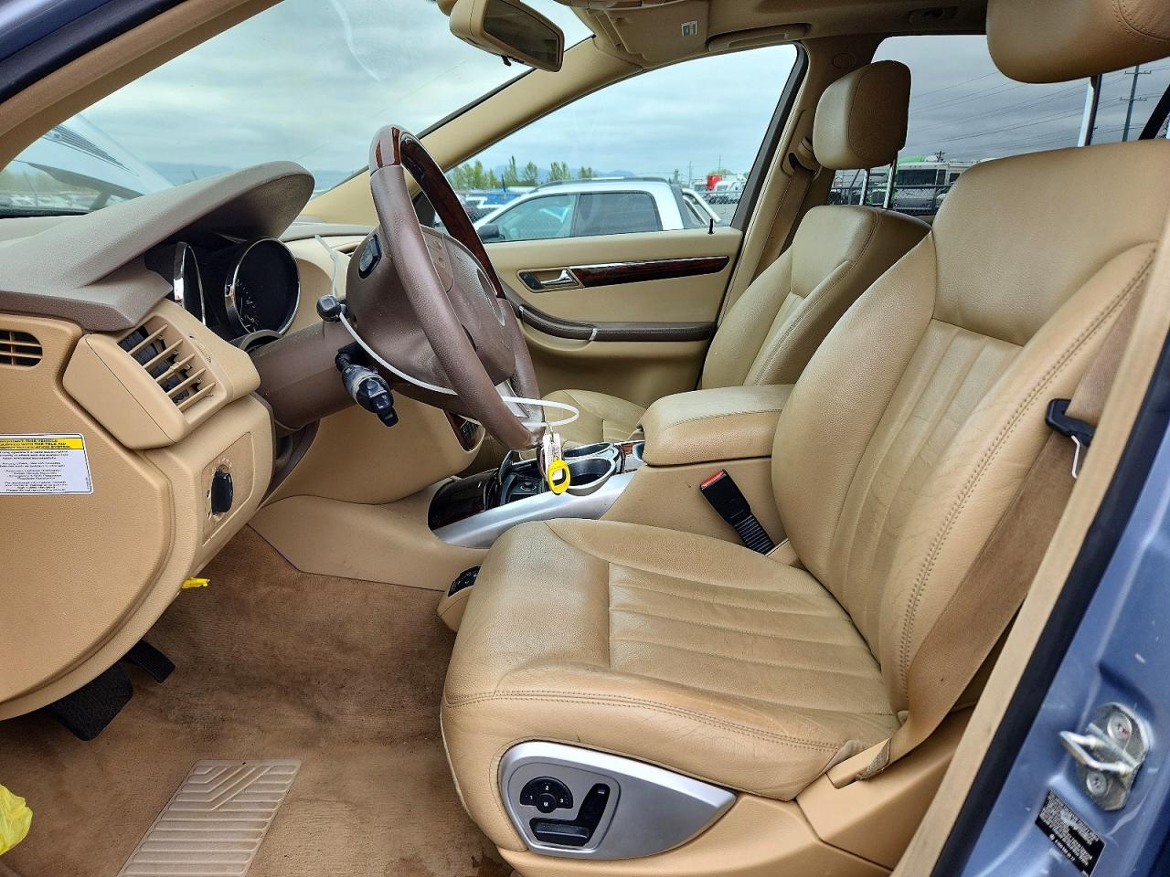 Mercedes-Benz R-Class 500