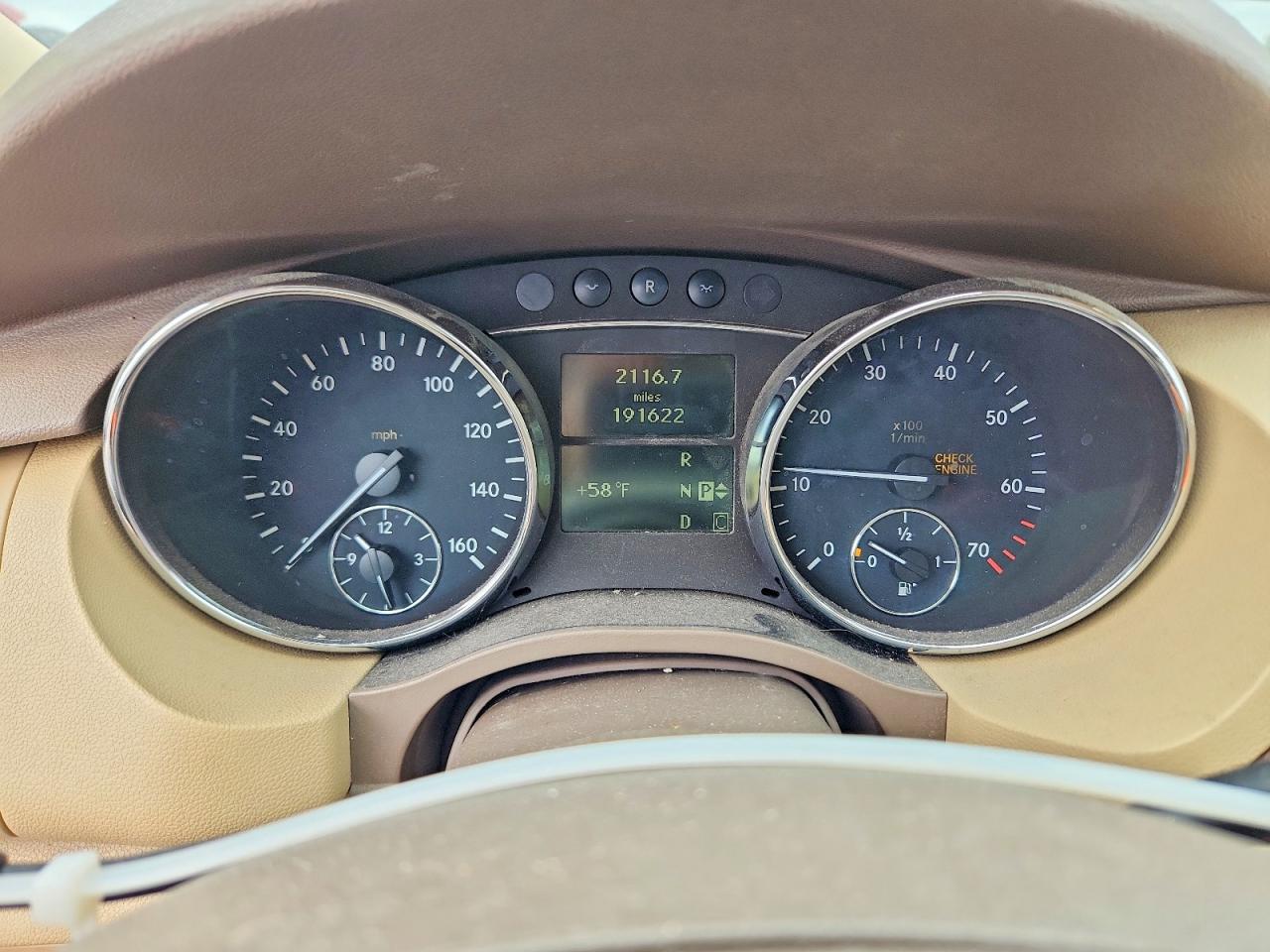 Mercedes-Benz R-Class 500