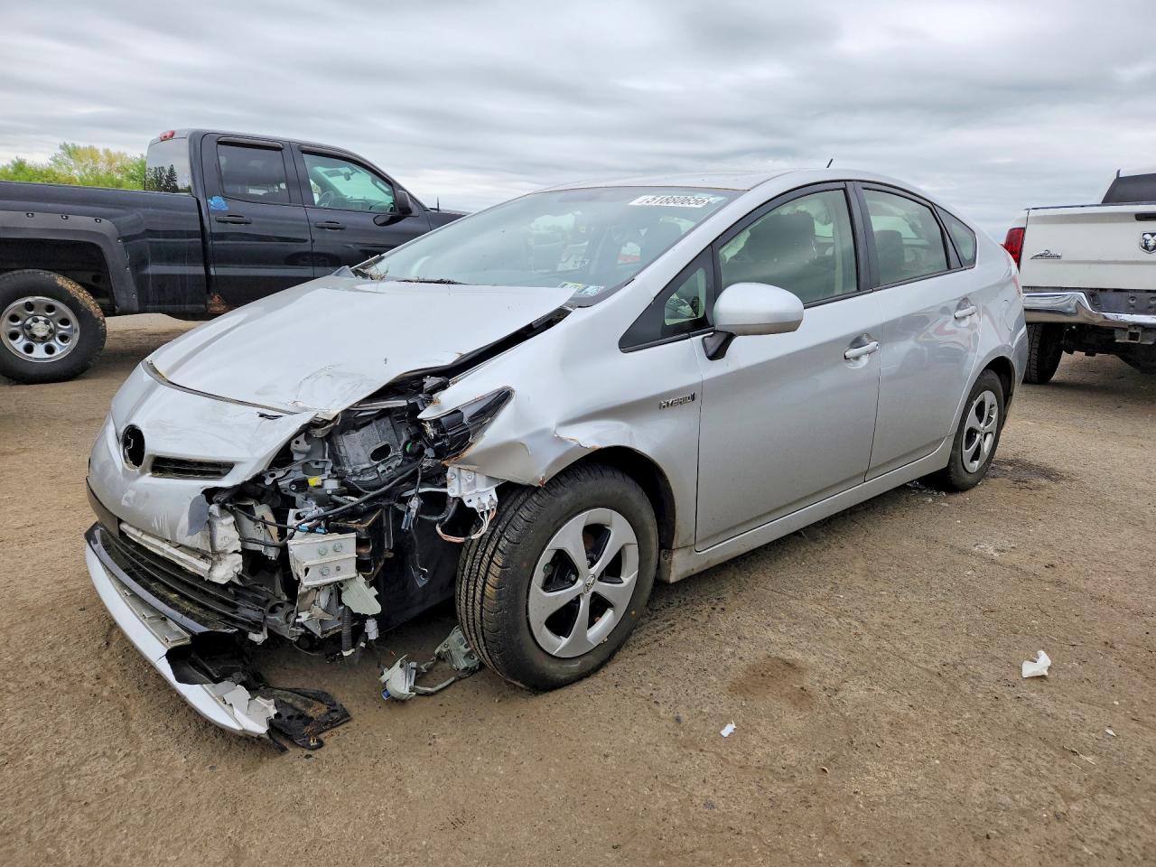 Salvage Toyota Prius Image