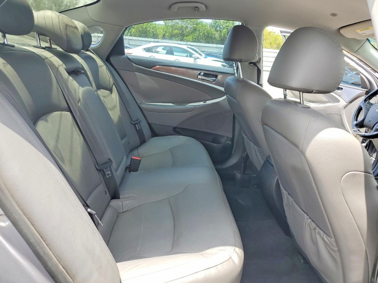 Hyundai SONATA Hybrid