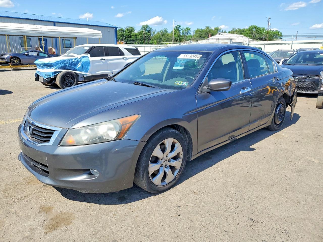 Salvage Honda Accord Image