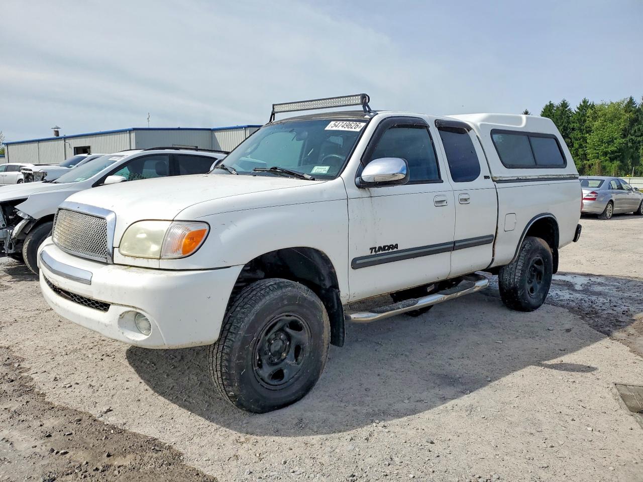 Salvage Toyota Tundra Image
