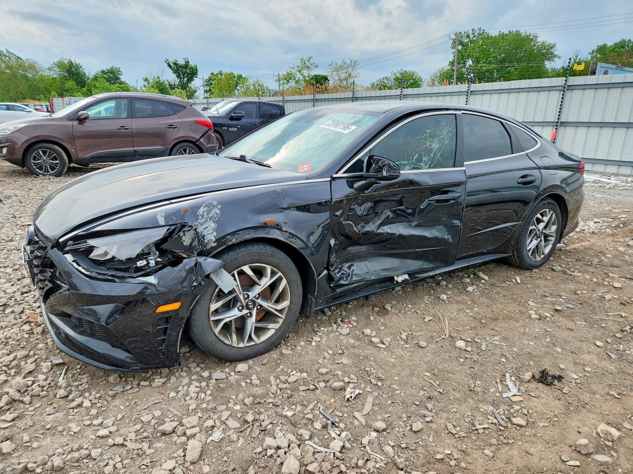 Salvage Hyundai SONATA Image