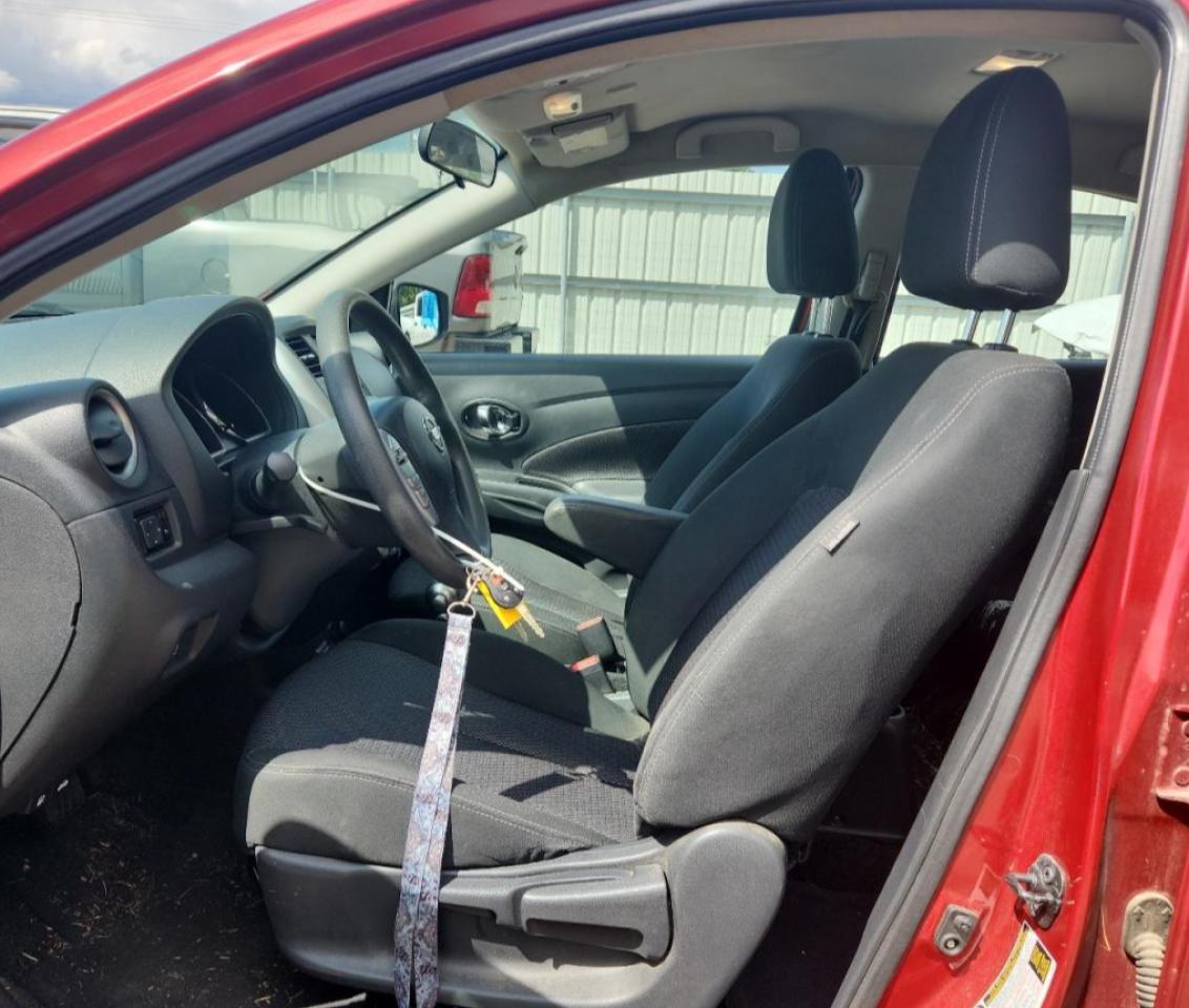 Nissan Versa S