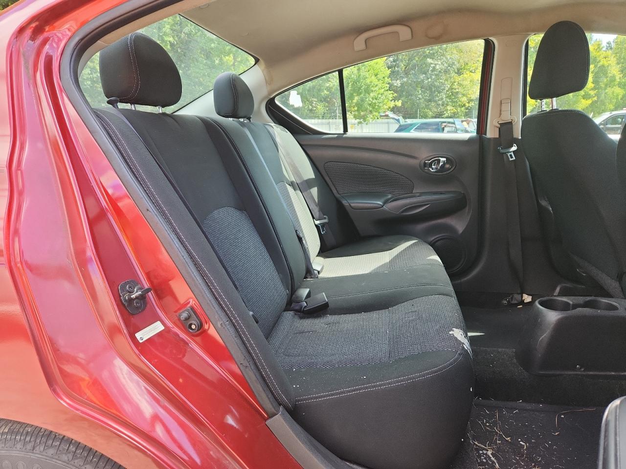 Nissan Versa S