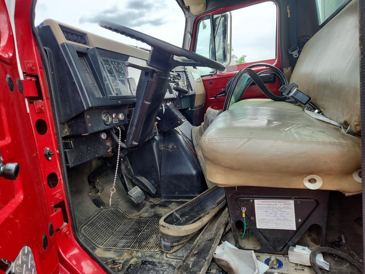 International 4900