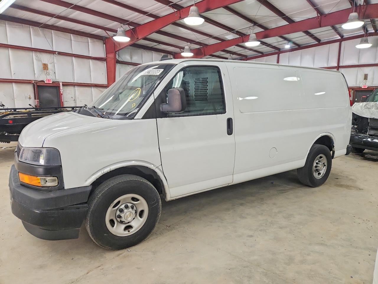 Salvage Chevrolet Express Image