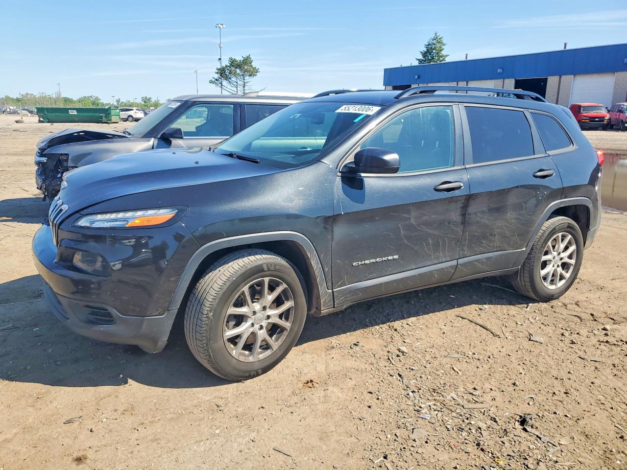 Salvage Jeep Cherokee Image