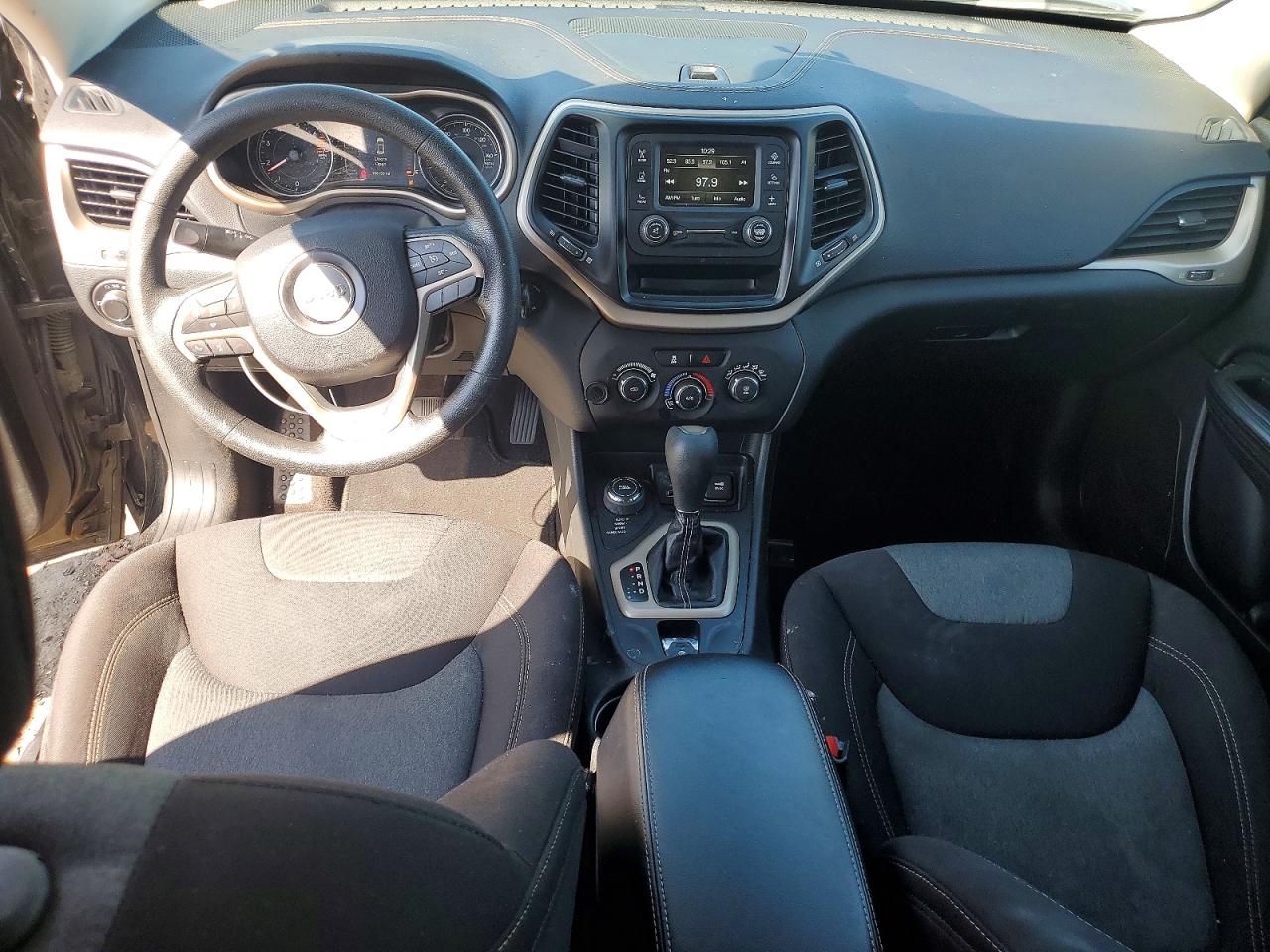 Jeep Cherokee Sport