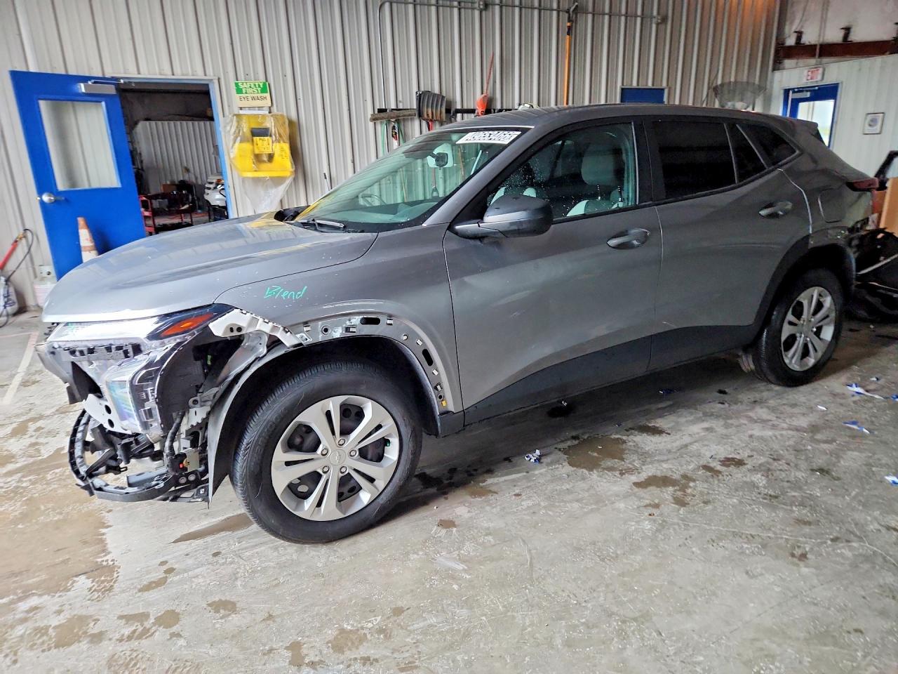 Salvage Chevrolet Trax Image