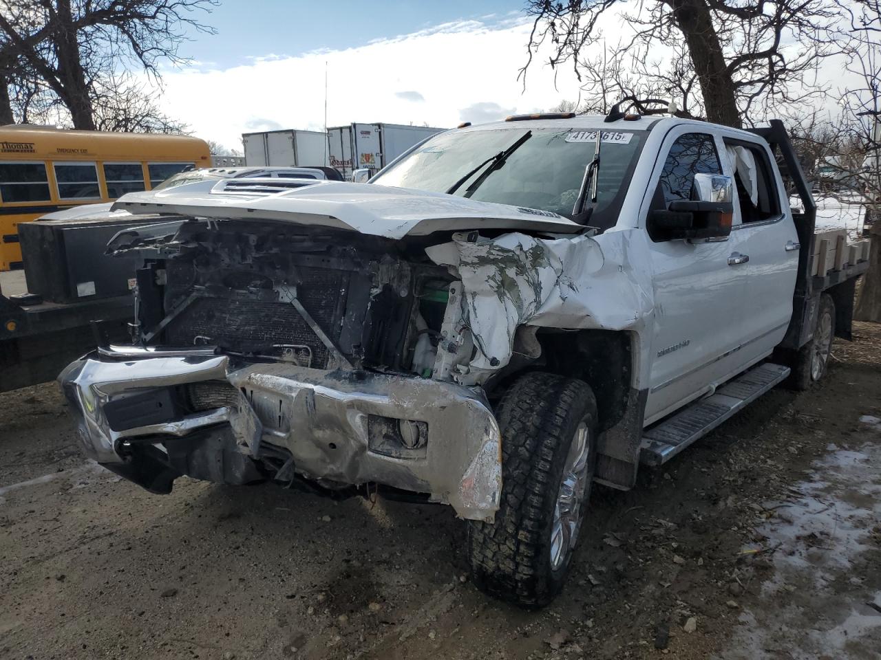 Salvage Chevrolet Silverado Image