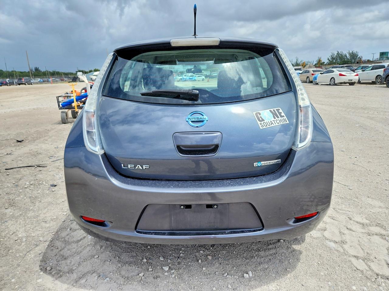 Nissan LEAF S
