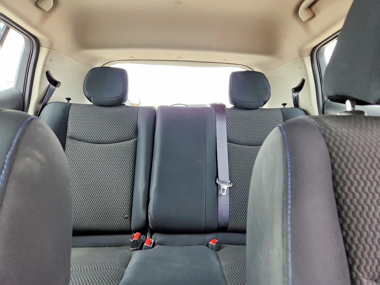 Nissan LEAF S