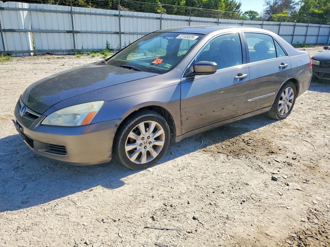 Salvage Honda Accord Image