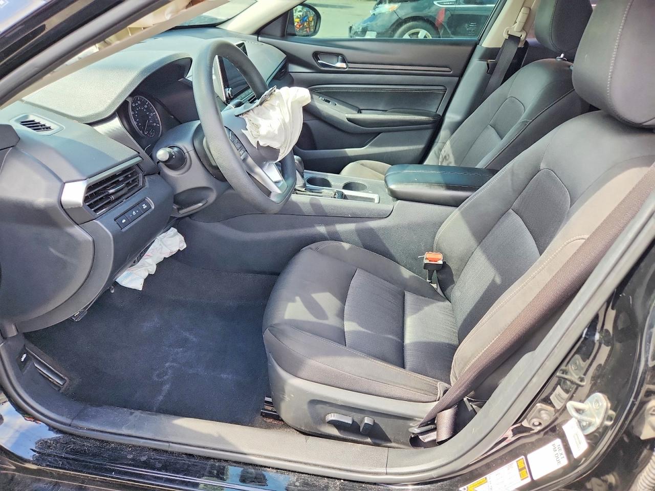 Nissan Altima S