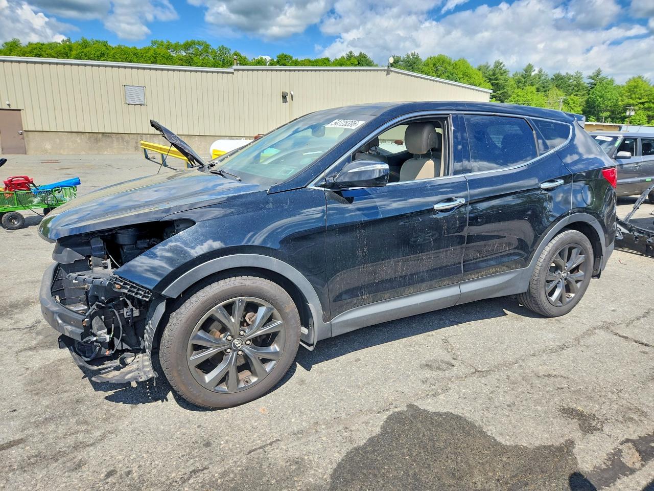 Salvage Hyundai SANTA FE Image
