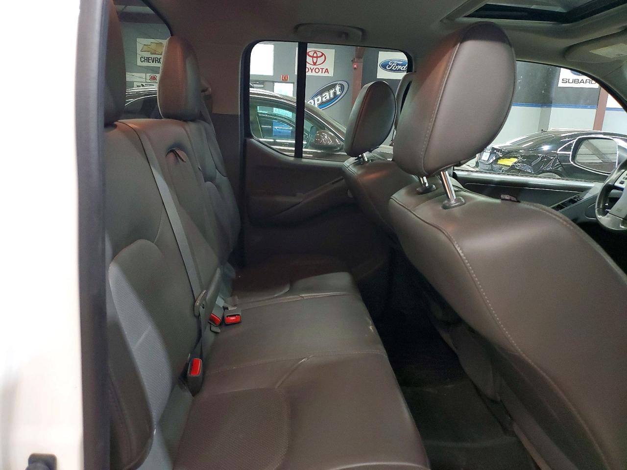 Nissan Frontier S