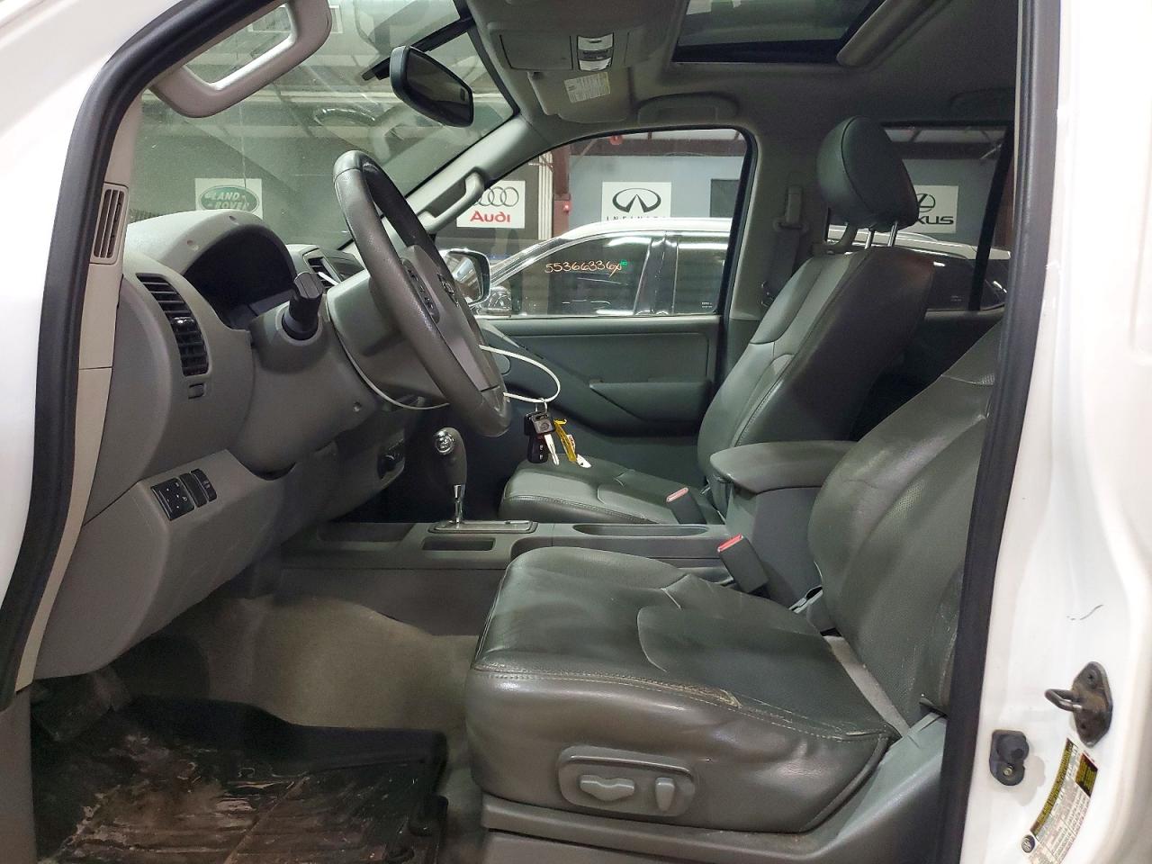 Nissan Frontier S