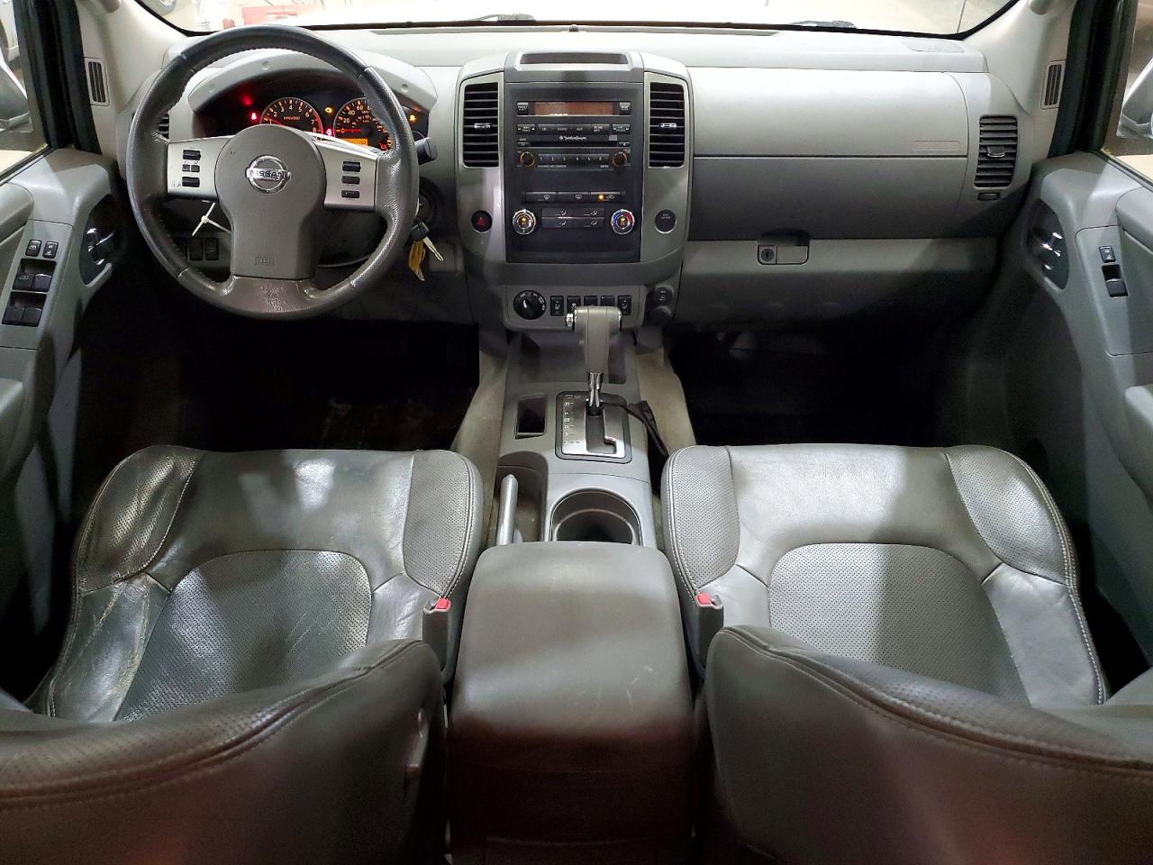 Nissan Frontier S