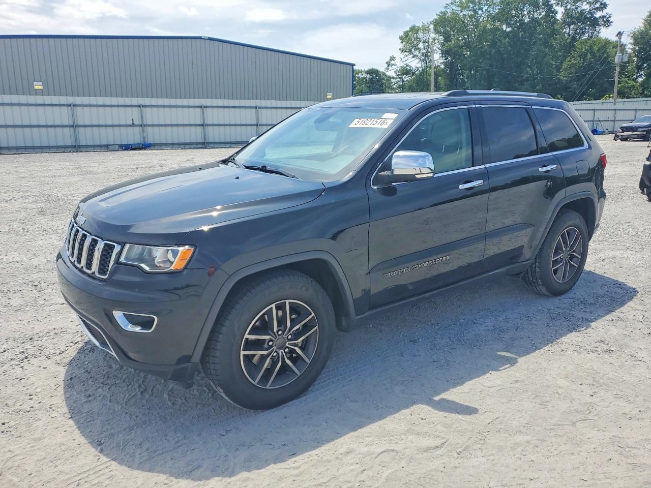 Salvage Jeep Cherokee Image