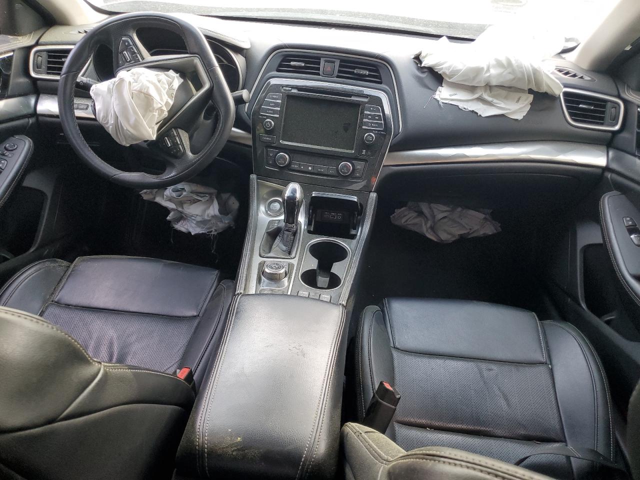 Nissan Maxima Sv