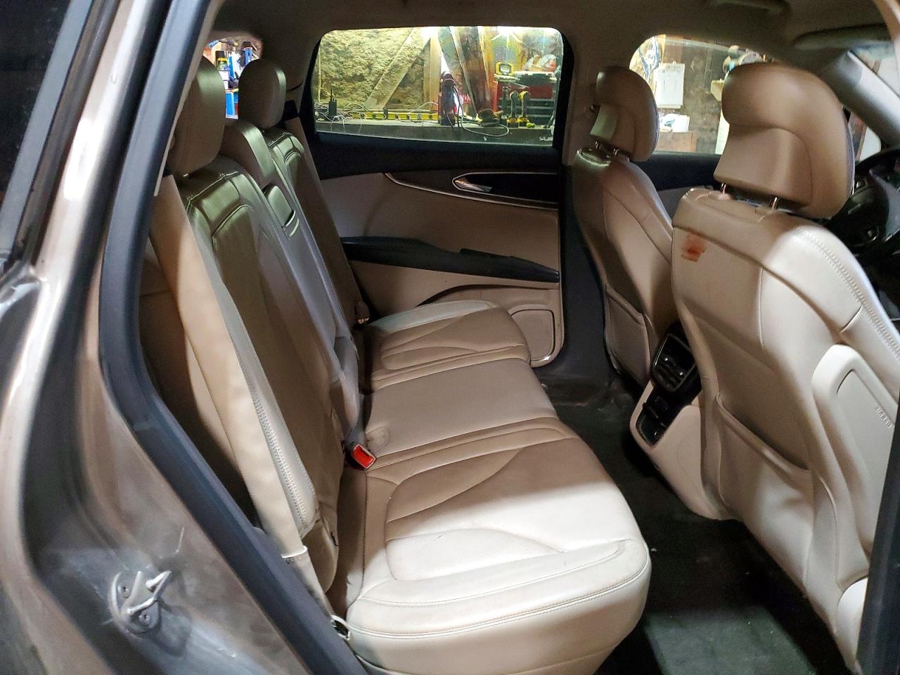 Lincoln MKX Select
