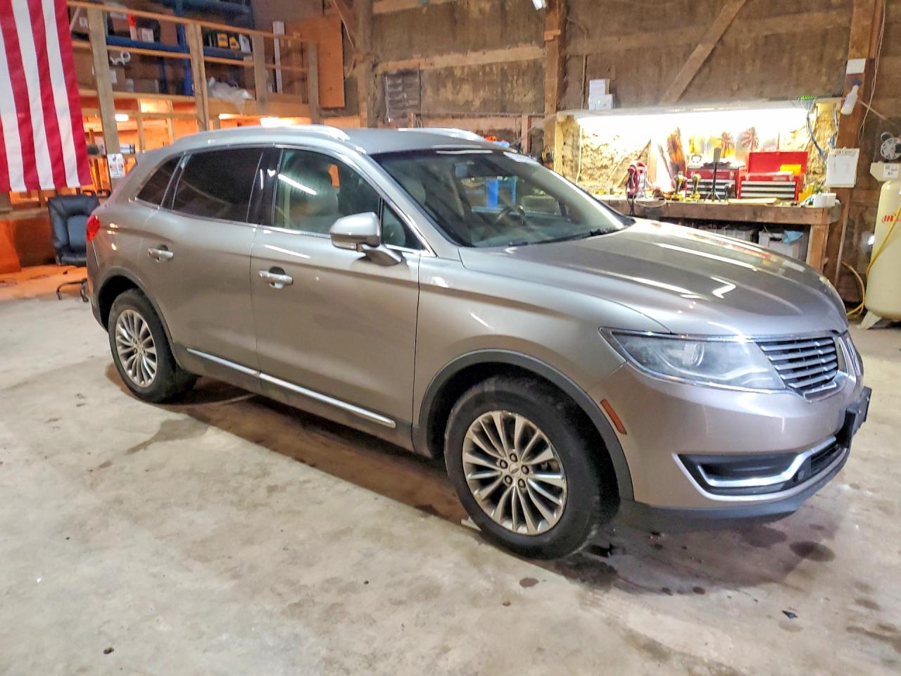 Lincoln MKX Select