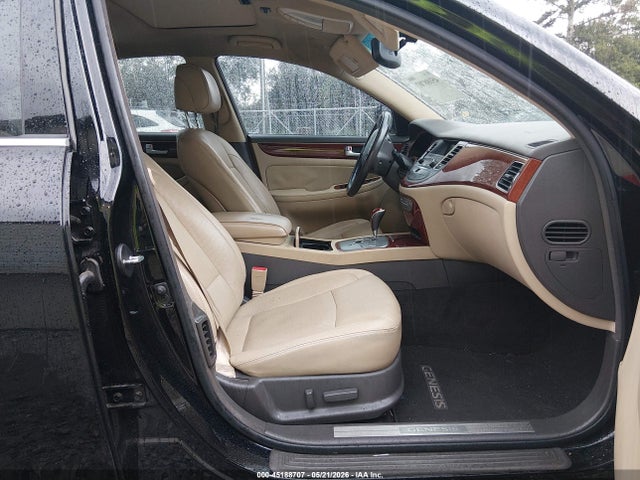 Hyundai Genesis 3.8