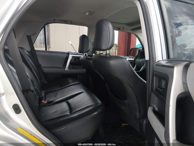 Toyota 4Runner Sr5 V6