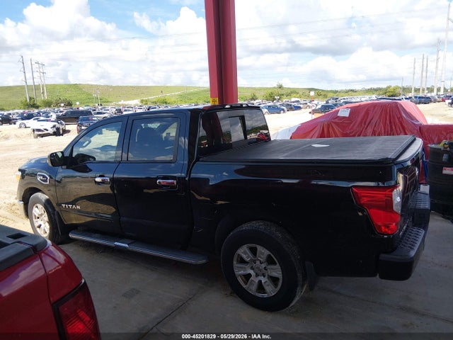Nissan Titan Sv