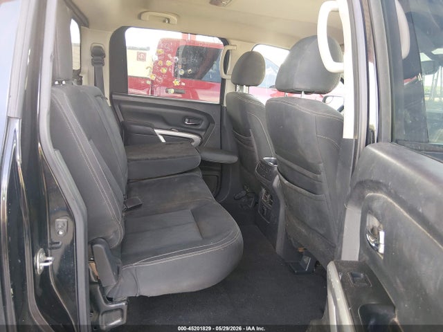 Nissan Titan Sv