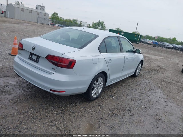 Volkswagen Jetta 1.4t S