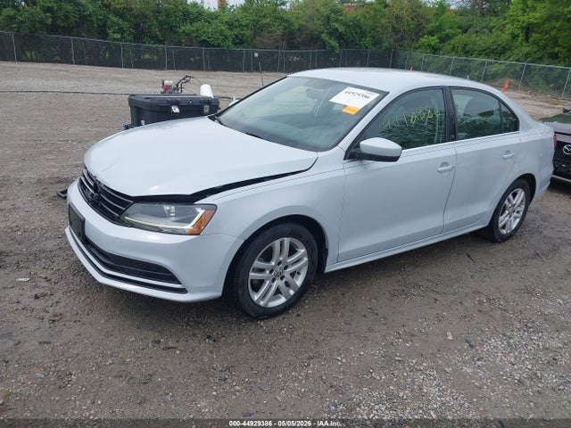 Volkswagen Jetta 1.4t S