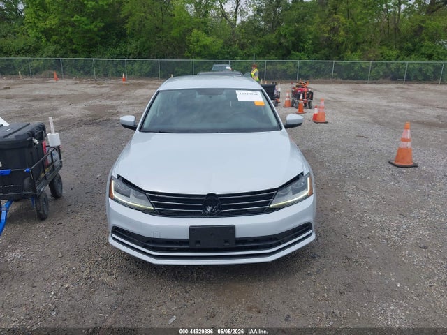 Volkswagen Jetta 1.4t S