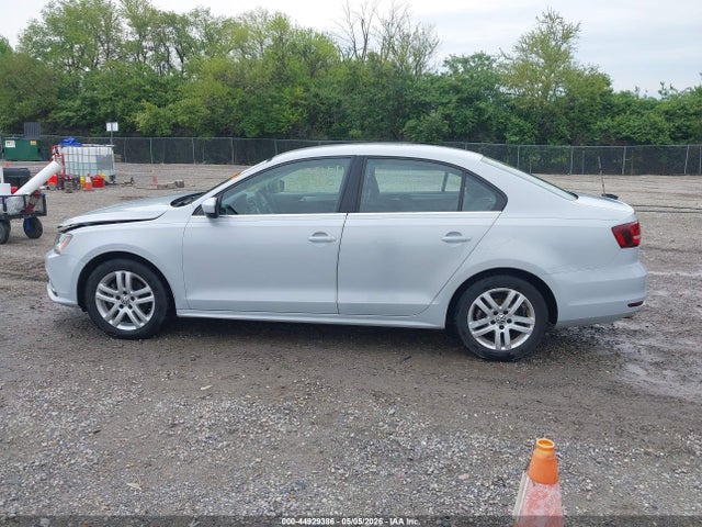 Volkswagen Jetta 1.4t S