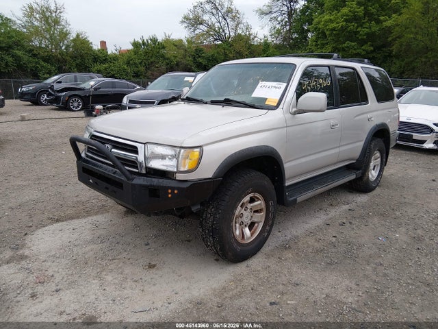 Toyota 4Runner Sr5 V6