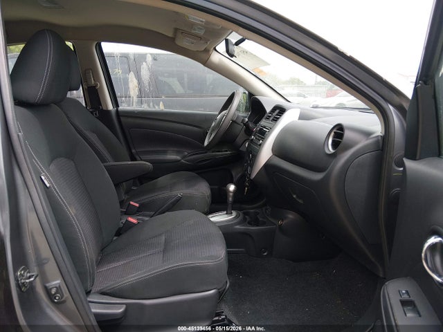 Nissan Versa 1.6 Sv