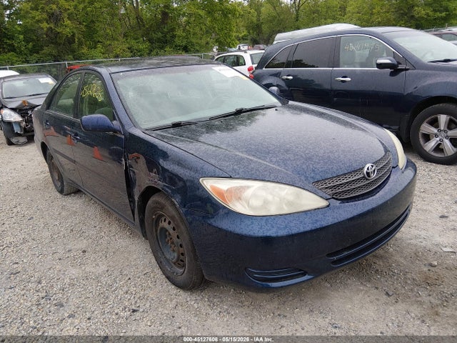 Salvage Toyota Camry Image